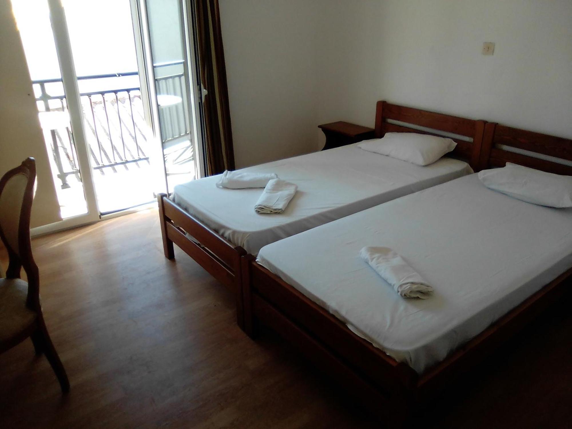 Georgia Beach Apartments Mesongi Bagian luar foto